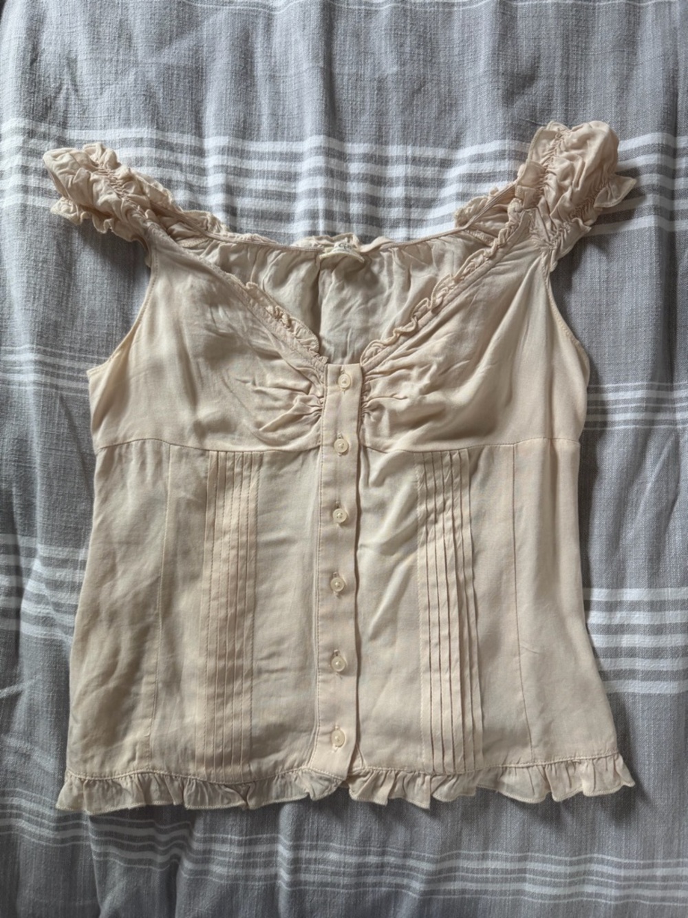 Brandy Melville Tianna Button-Front Top in cream/tan